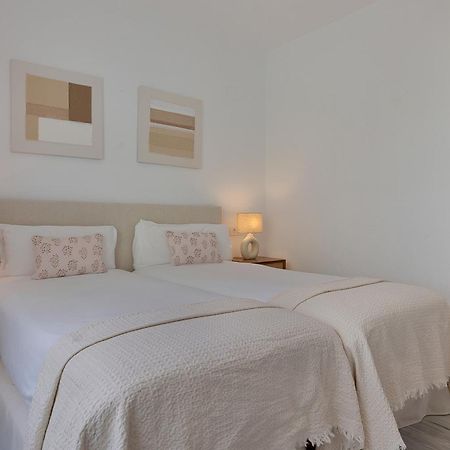 2 Bedroom Apartment In Medina Garden - Puerto Banus 马尔韦利亚 外观 照片