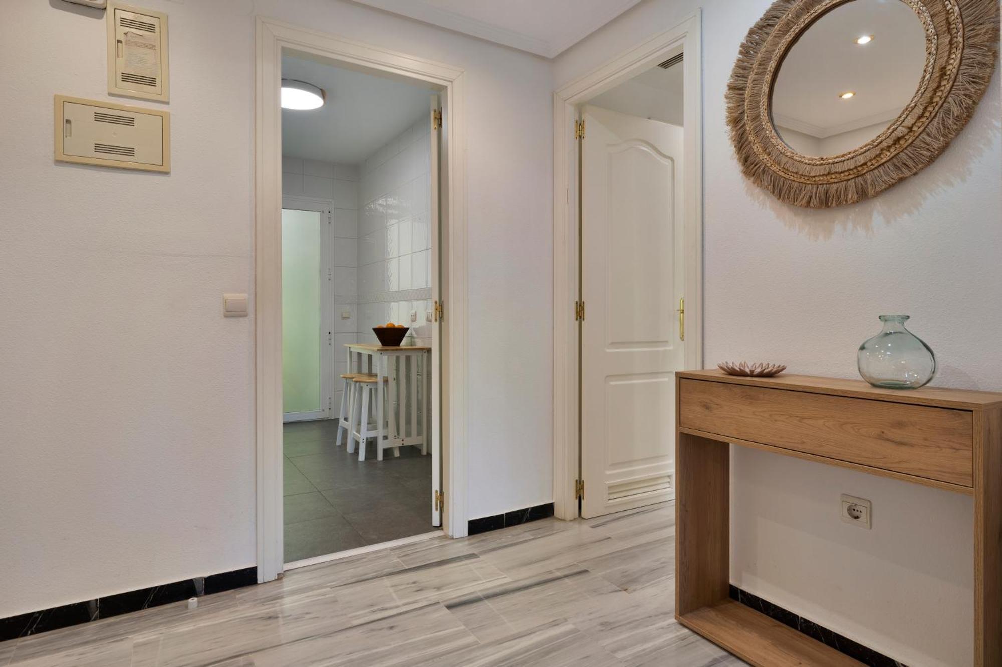 2 Bedroom Apartment In Medina Garden - Puerto Banus 马尔韦利亚 外观 照片